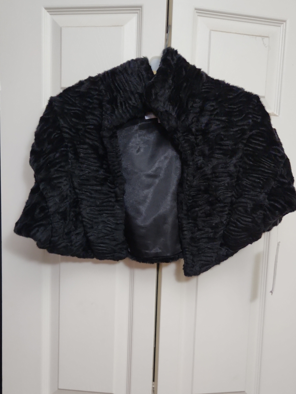Black Faux Fur Capelet Shrug - Luxe Evening Layer